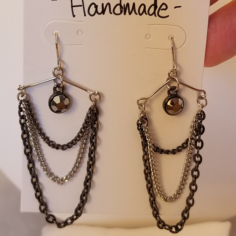 NWT Handmade Pierced Earrings 3 Strand Chain